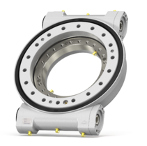 Hydraulische draaikrans met twee wormwielen 1:86 buitendiameter 480mm