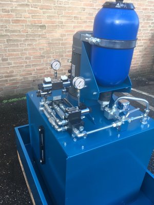 Hydraulisch powerpack 200 liter tank met accumulator